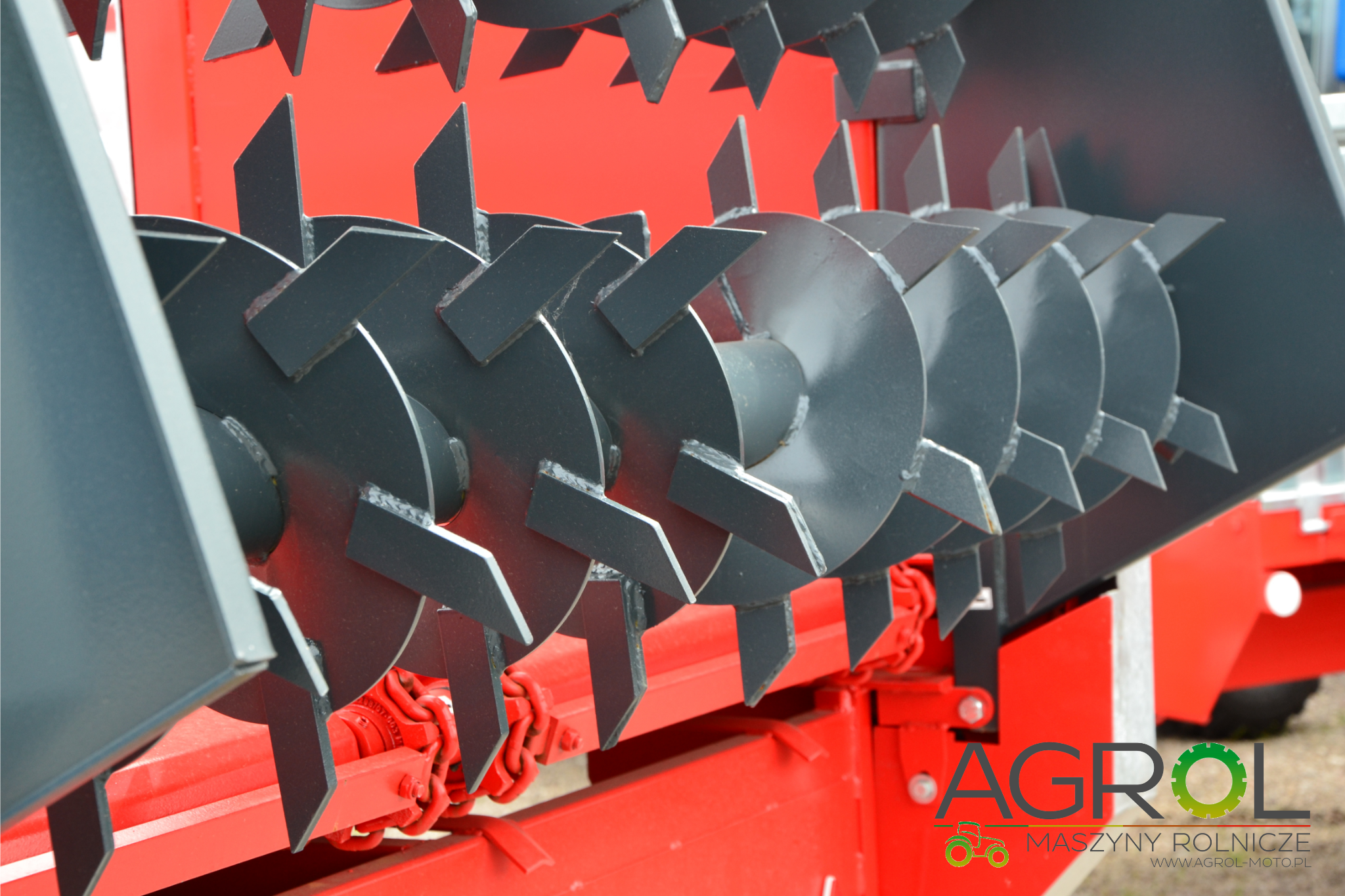 Rozrzutnik obornika ROLTRANS N250/3 LEO 6 ton - obrazek 6