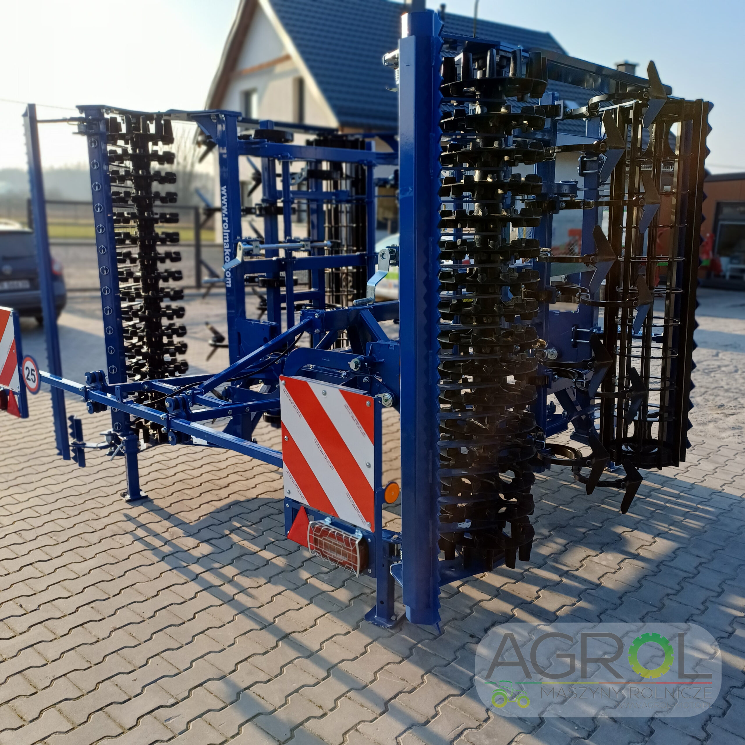 Kompaktowy agregat uprawowy Rolmako U684 H 4m - obrazek 3