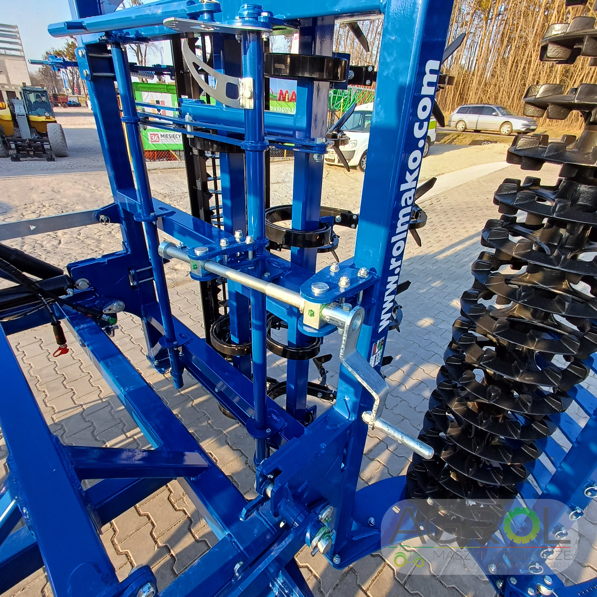 Kompaktowy agregat uprawowy Rolmako U684 H 4m - obrazek 8