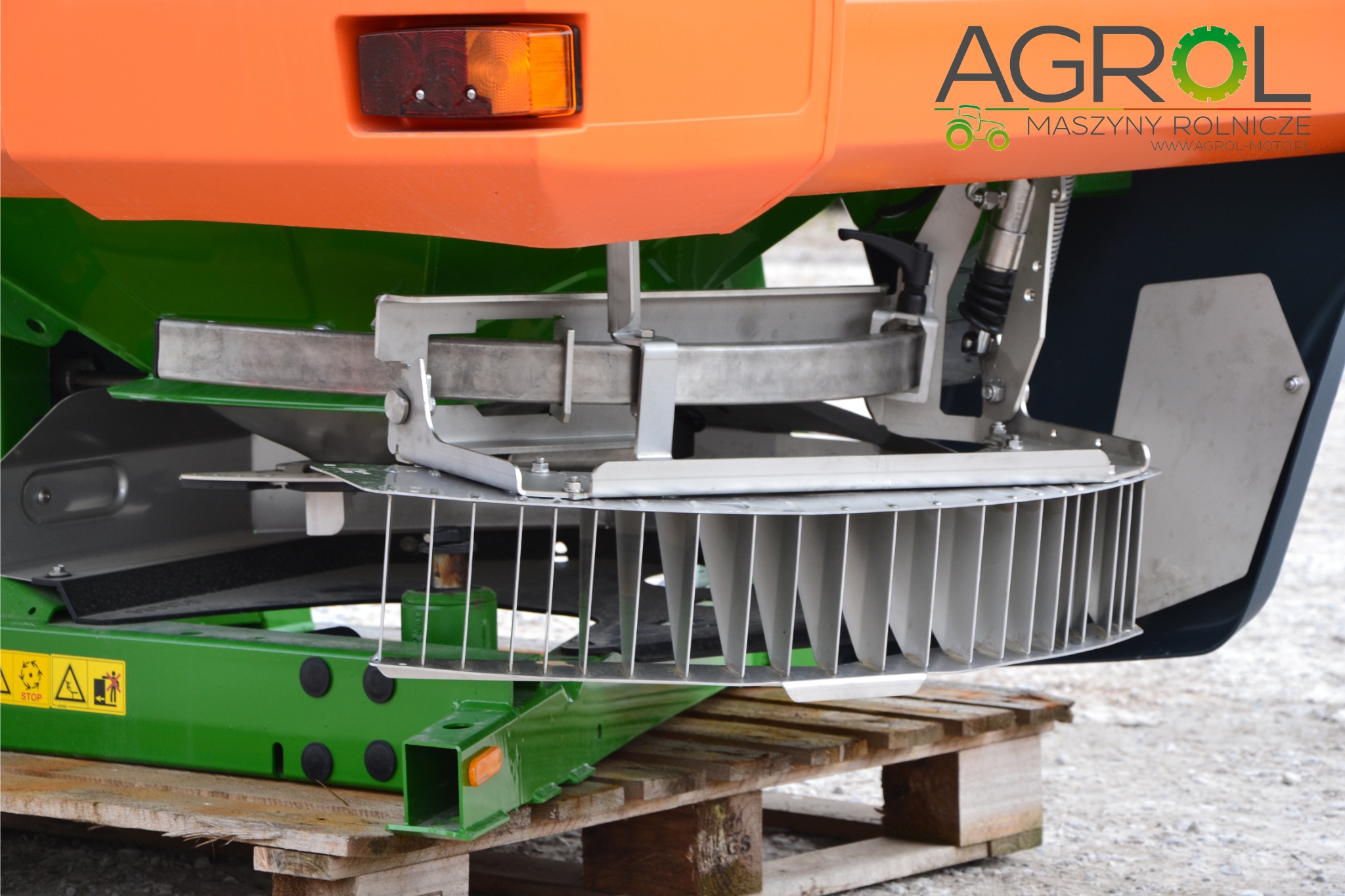 Rozsiewacz nawozu AMAZONE ZA-M 1002 - obrazek 8