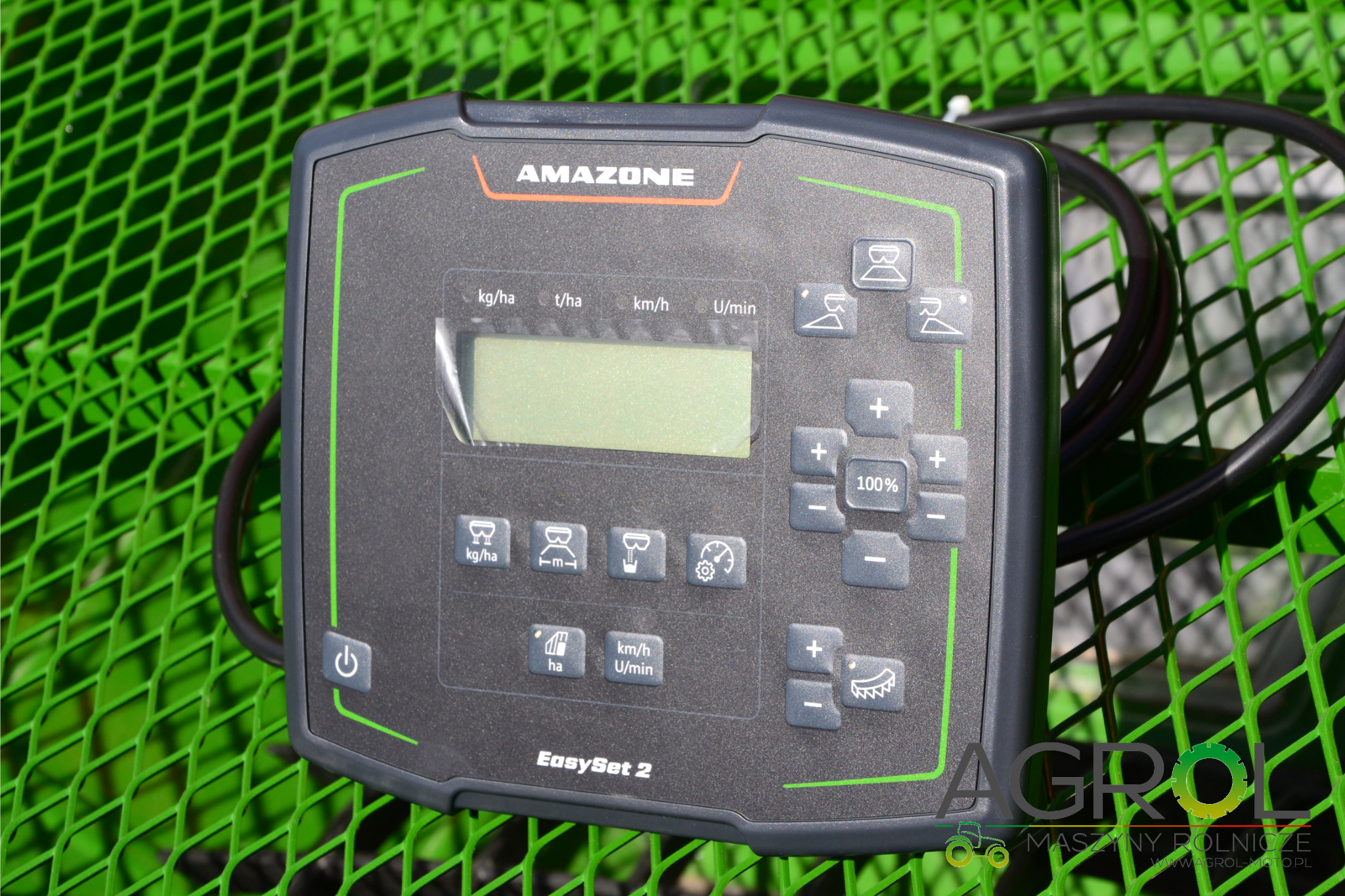 Rozsiewacz nawozu AMAZONE ZA-M 1002 - obrazek 6