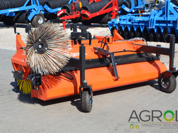 Zamiatarka Metal-Technic TOP MT 2,4 m