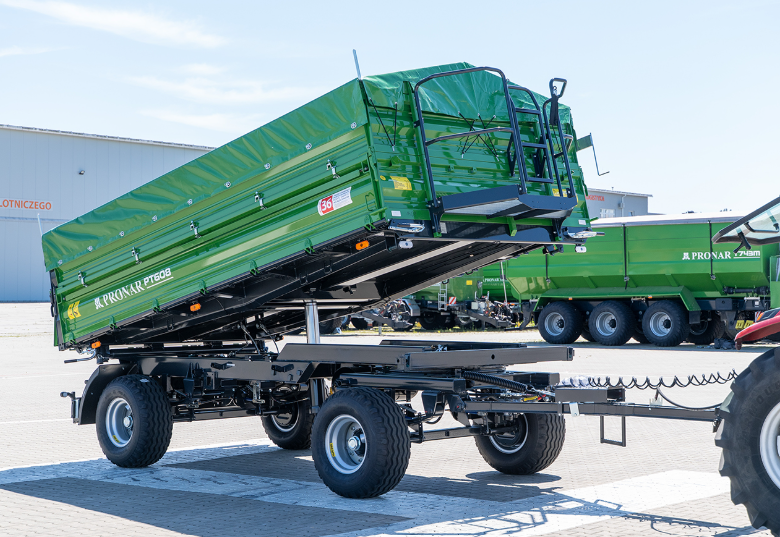 Przyczepa rolnicza PRONAR PT608